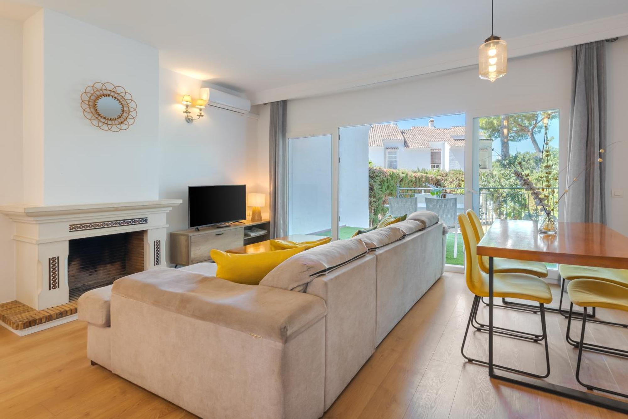 Wintowinrentals Townhouse, Pool & Beach マルベーリャ エクステリア 写真